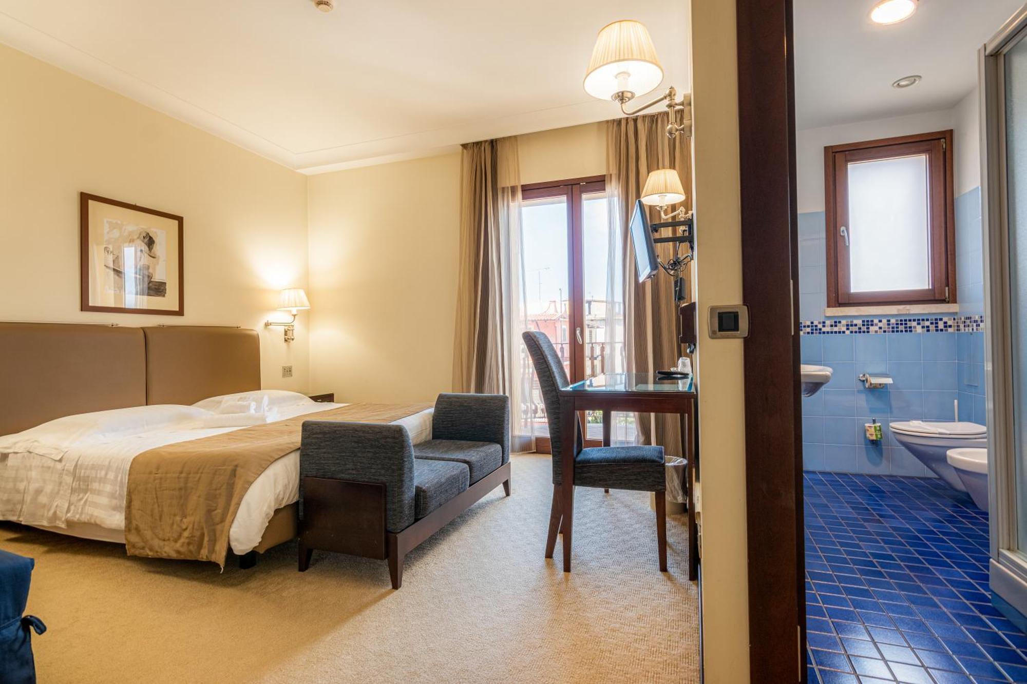 Hotel Cala Del Porto Vibo Valentia Marina Extérieur photo