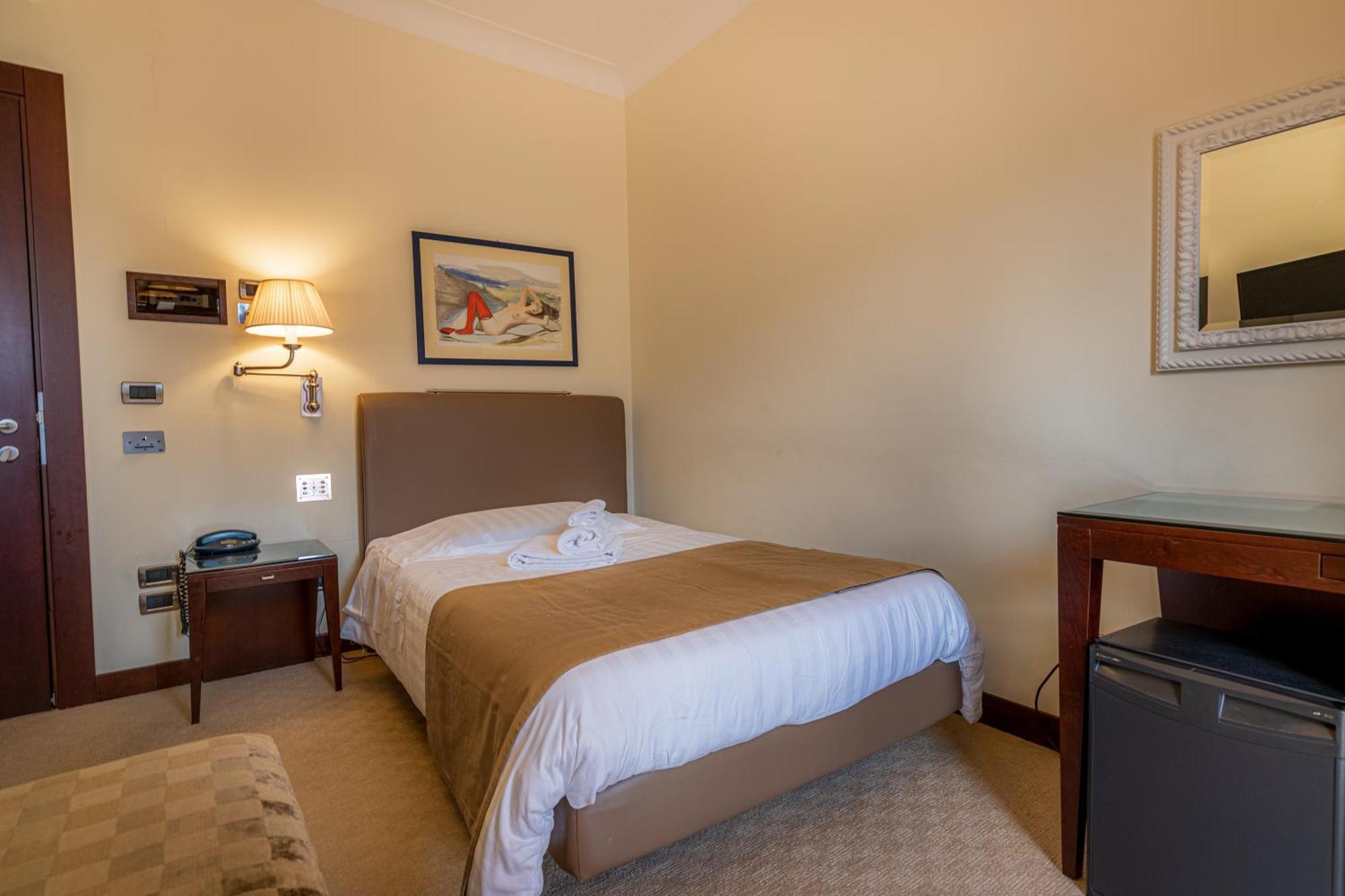Hotel Cala Del Porto Vibo Valentia Marina Extérieur photo