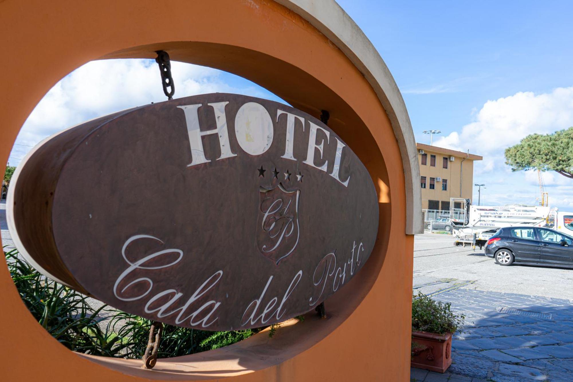 Hotel Cala Del Porto Vibo Valentia Marina Extérieur photo