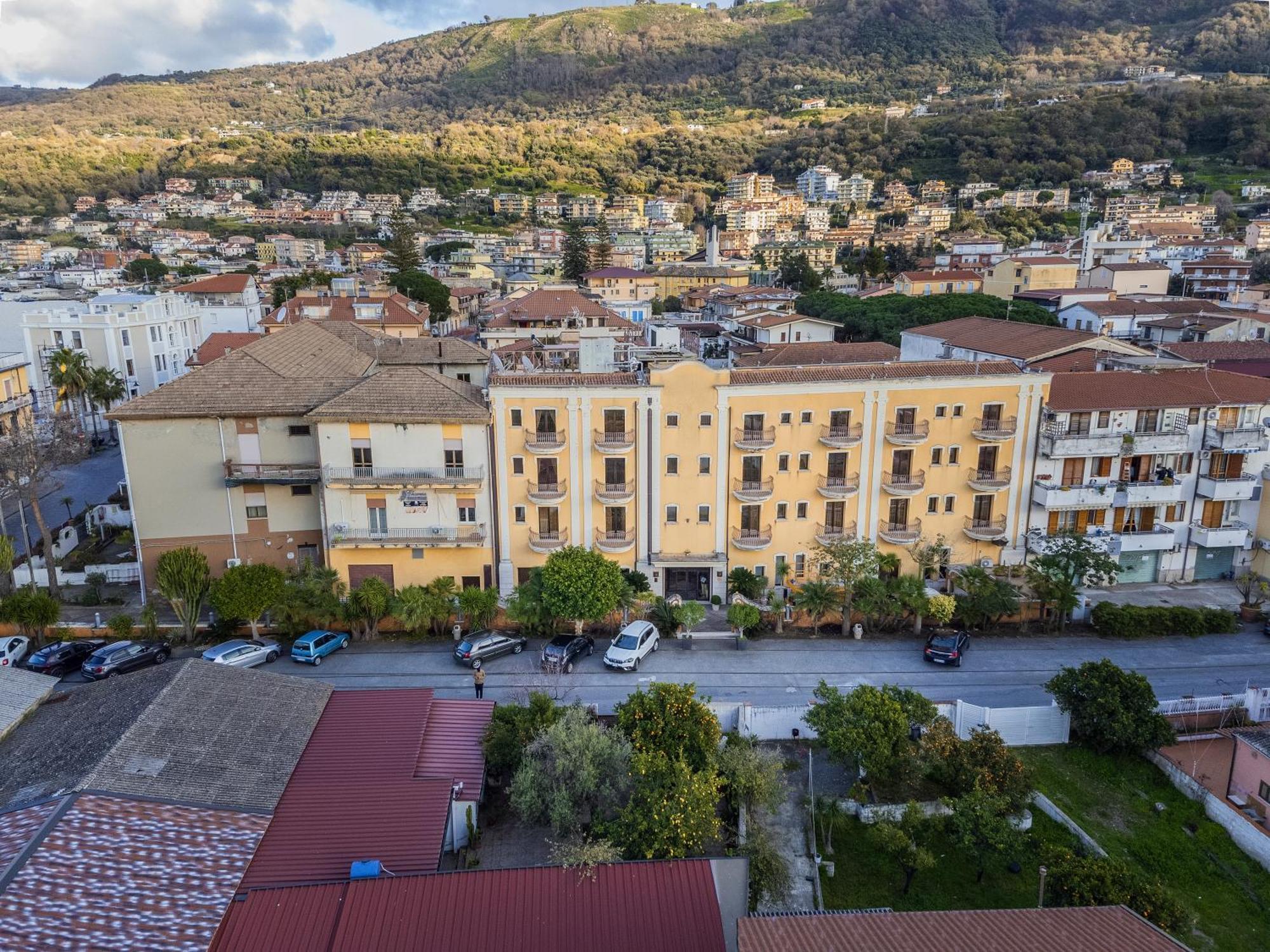 Hotel Cala Del Porto Vibo Valentia Marina Extérieur photo